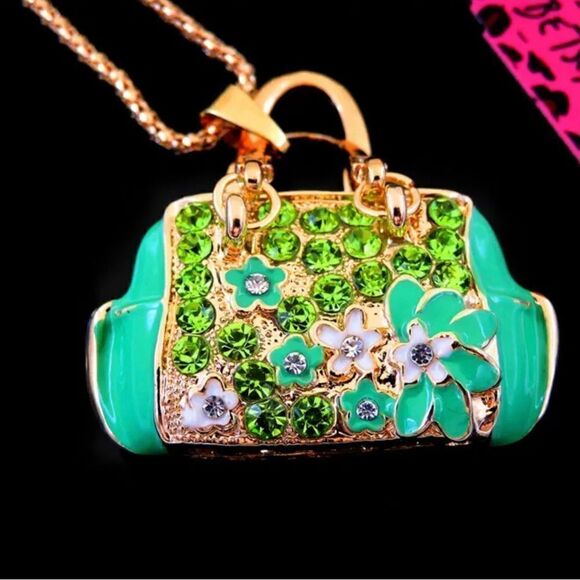 Big Crystal Handbag Pendant Sweater Chain Necklace NWOT - Picture 1 of 4